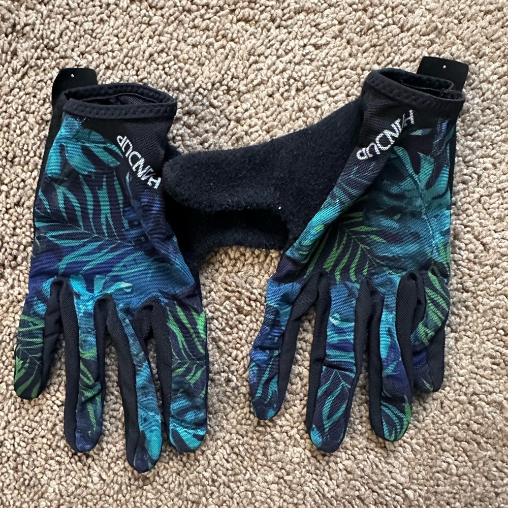 Handup Gloves
